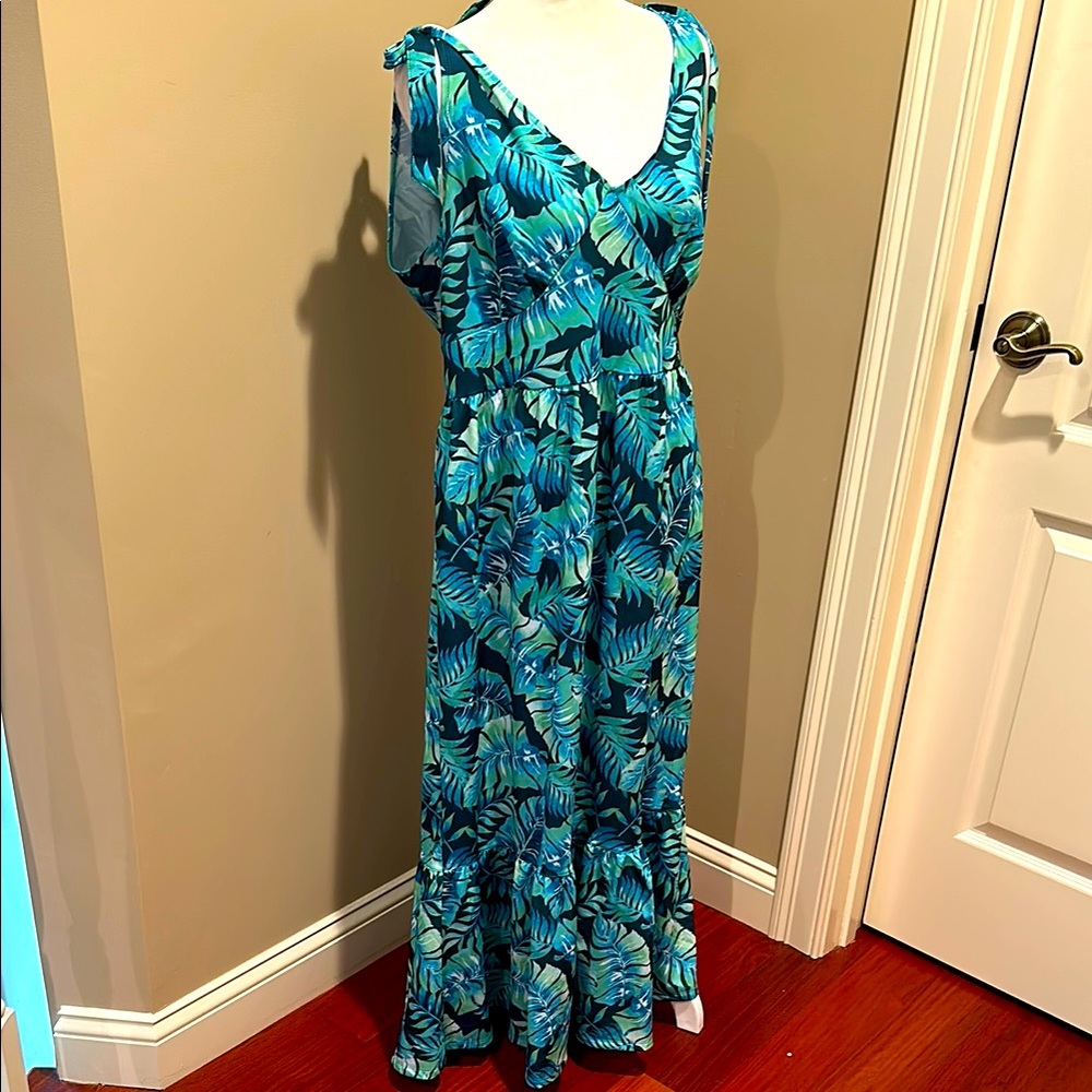 Caribbean Joe Blue and Green Maxi Dress